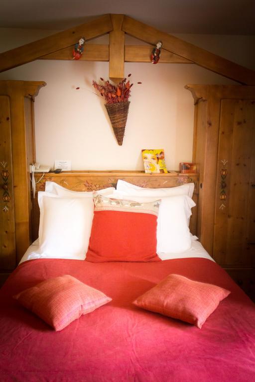 Hotel Le Bonheur Dans Le Pre 2*